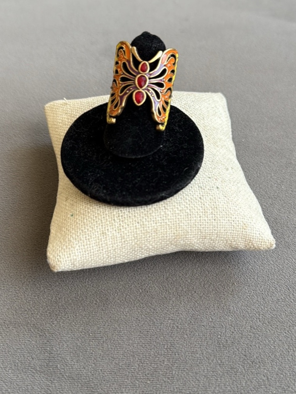 Lucky Brand Butterfly Gold-Tone Filigree Ring with Pink-Red Accents Size 6.5